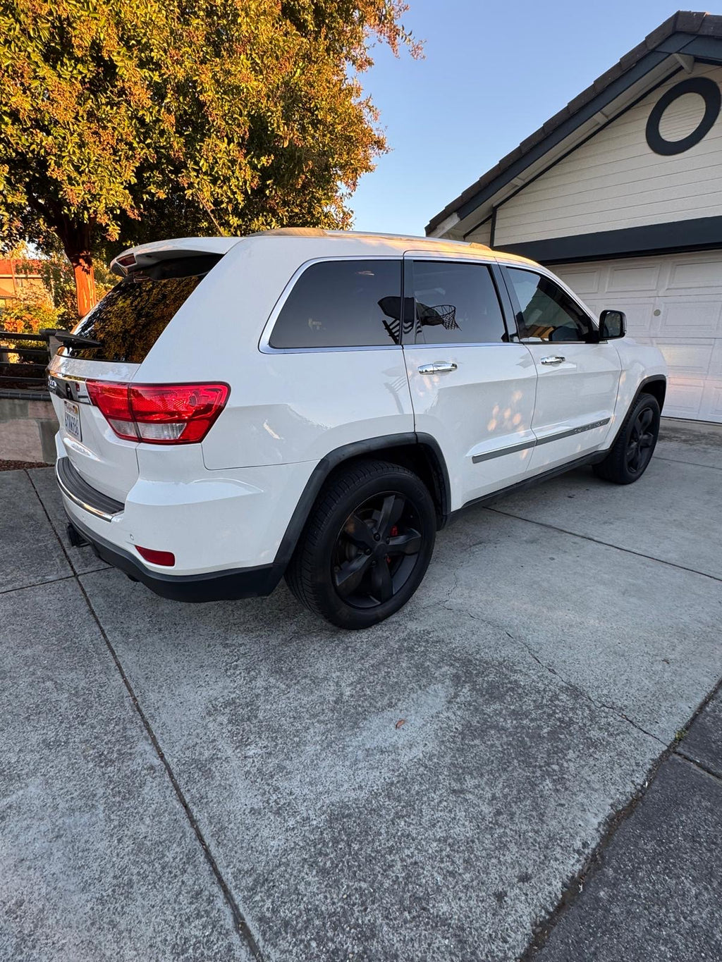 JEEP GRAND CHEROKEE OVERLAND 2011