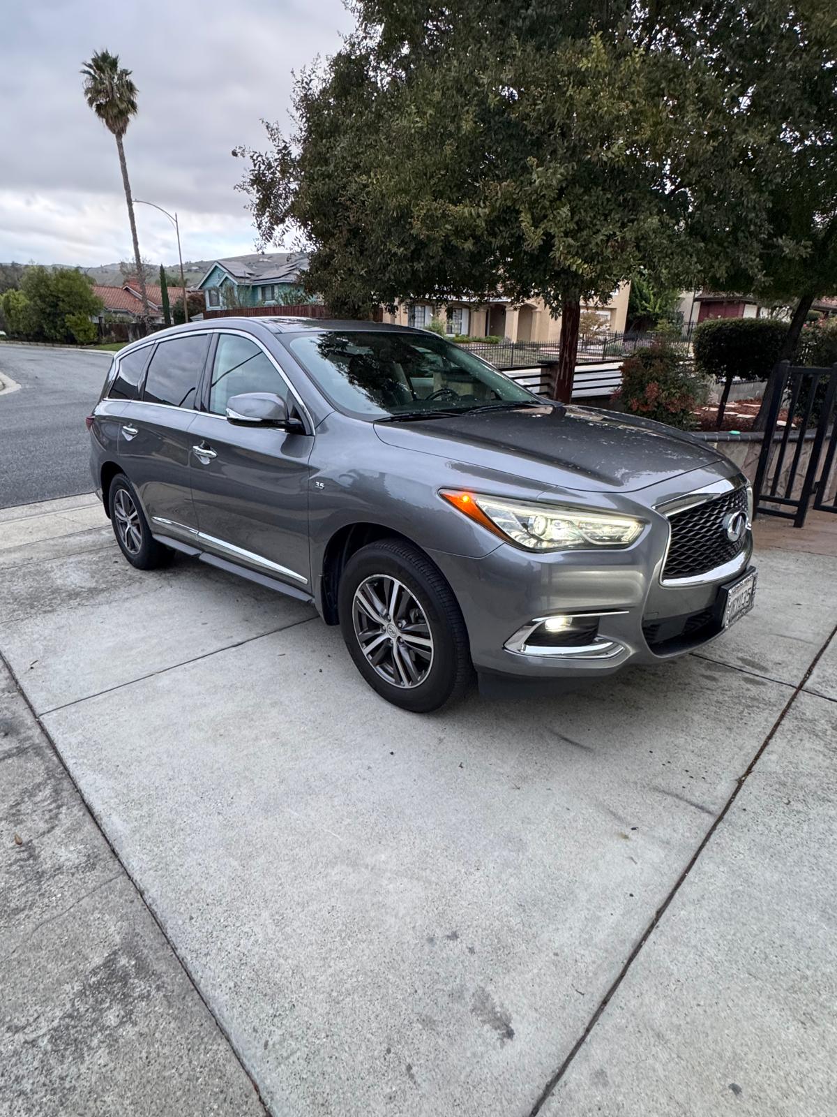 INFINITI QX60 LUXE 2019