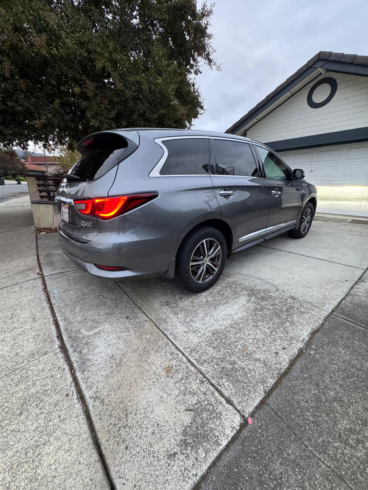 INFINITI QX60 LUXE 2019