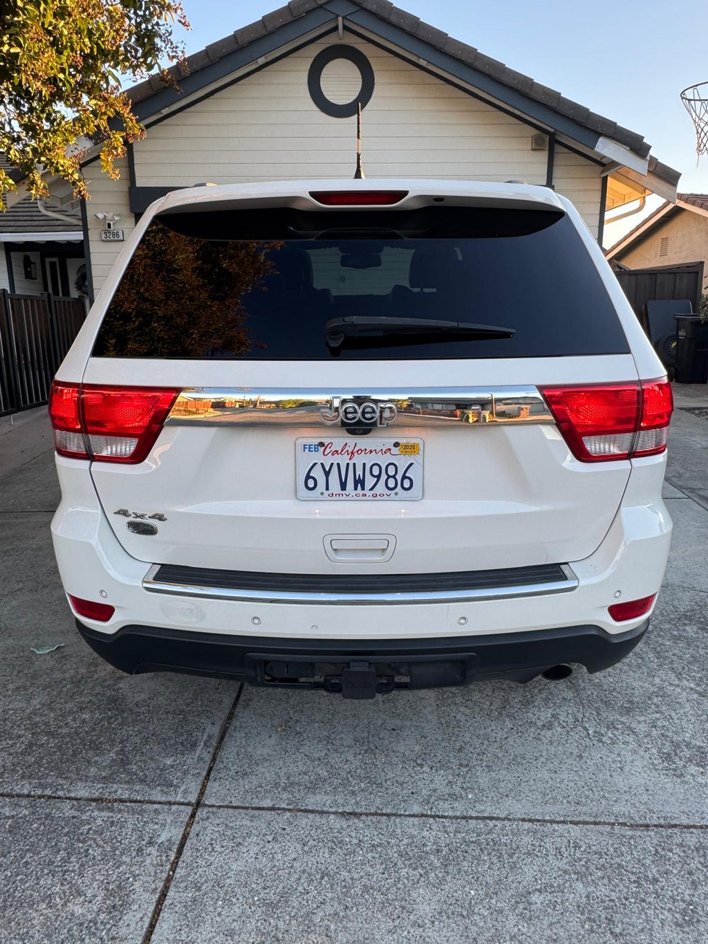 JEEP GRAND CHEROKEE OVERLAND 2011