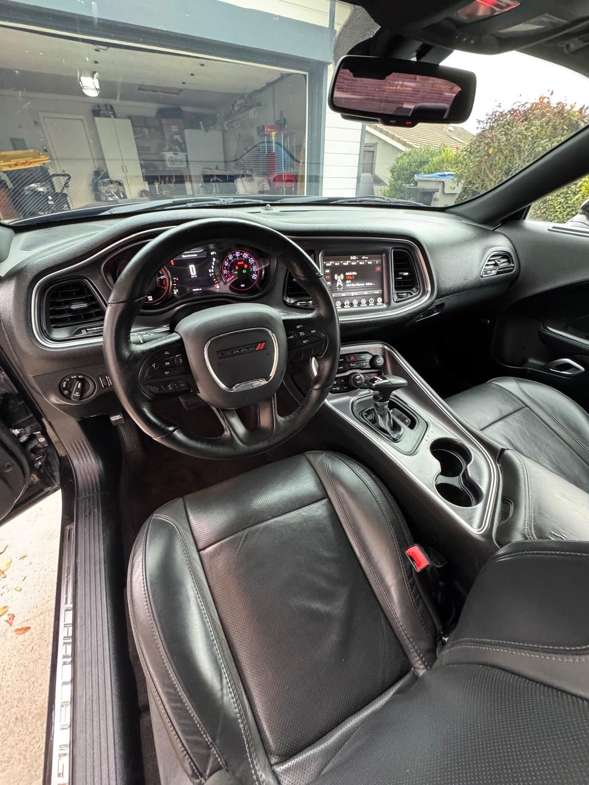 DODGE CHALLENGER SXT 2017