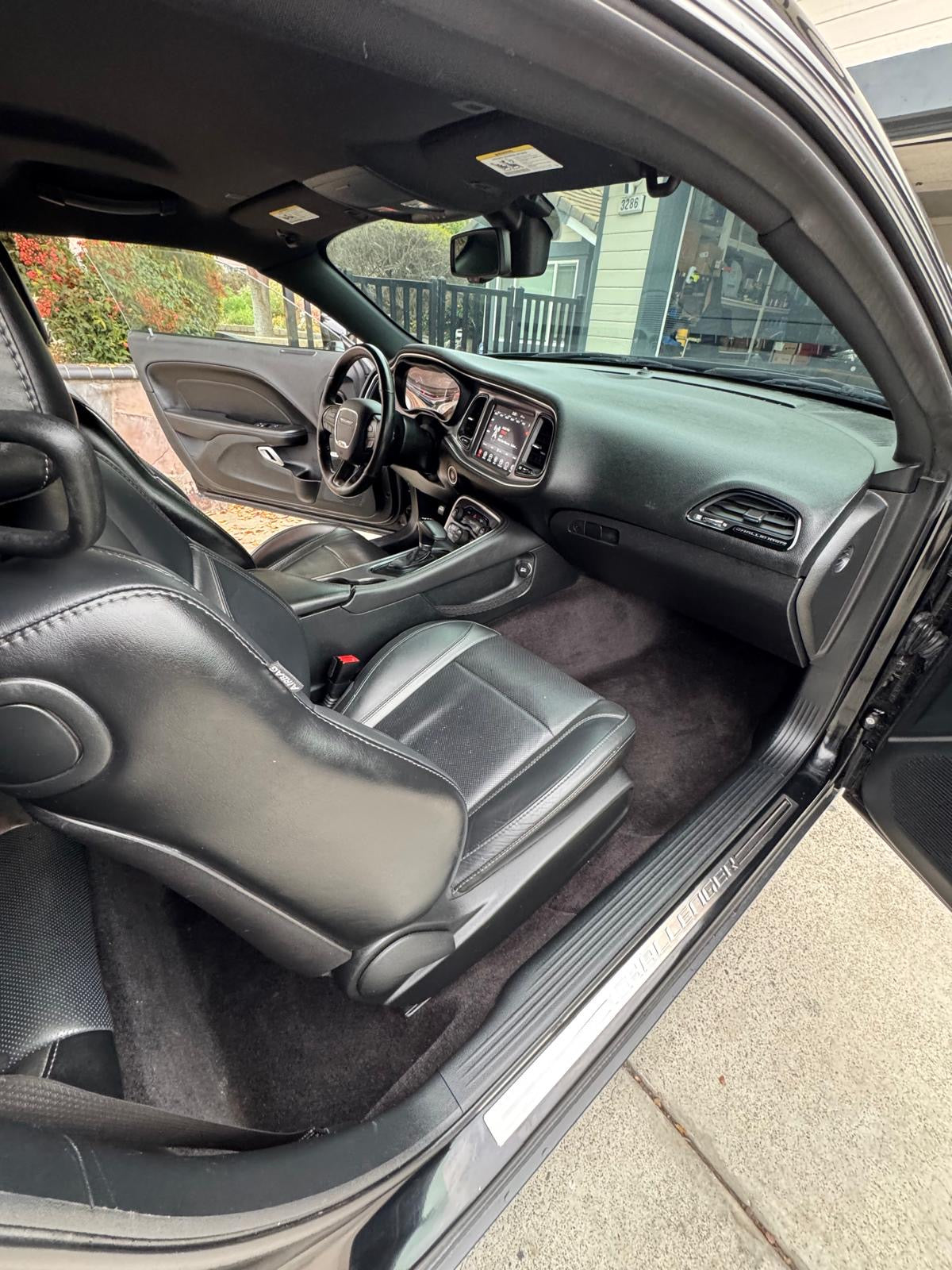 DODGE CHALLENGER SXT 2017