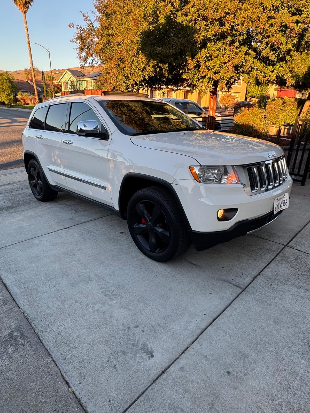 JEEP GRAND CHEROKEE OVERLAND 2011